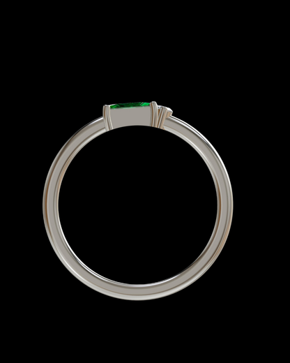 Becky Dainty Ring Emerald Silver