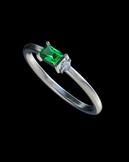 Becky Dainty Ring Emerald Silver